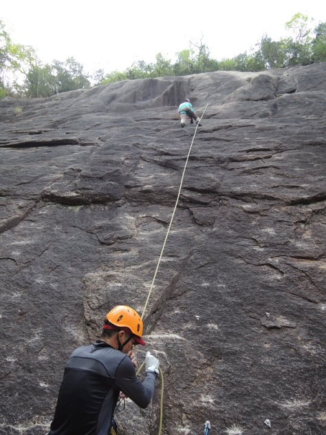 女岩を登る投稿サイズ